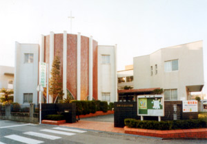 周南小さき花幼稚園　園舎全景