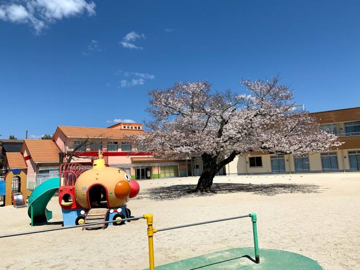 認定こども園　末光幼稚園　園舎全景